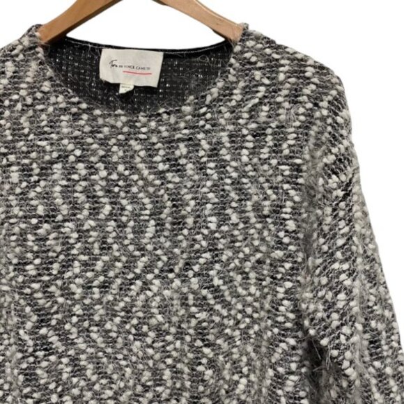Two by Vince Camuto black and white fuzzy pullover sweater size L - Picture 2 of 6